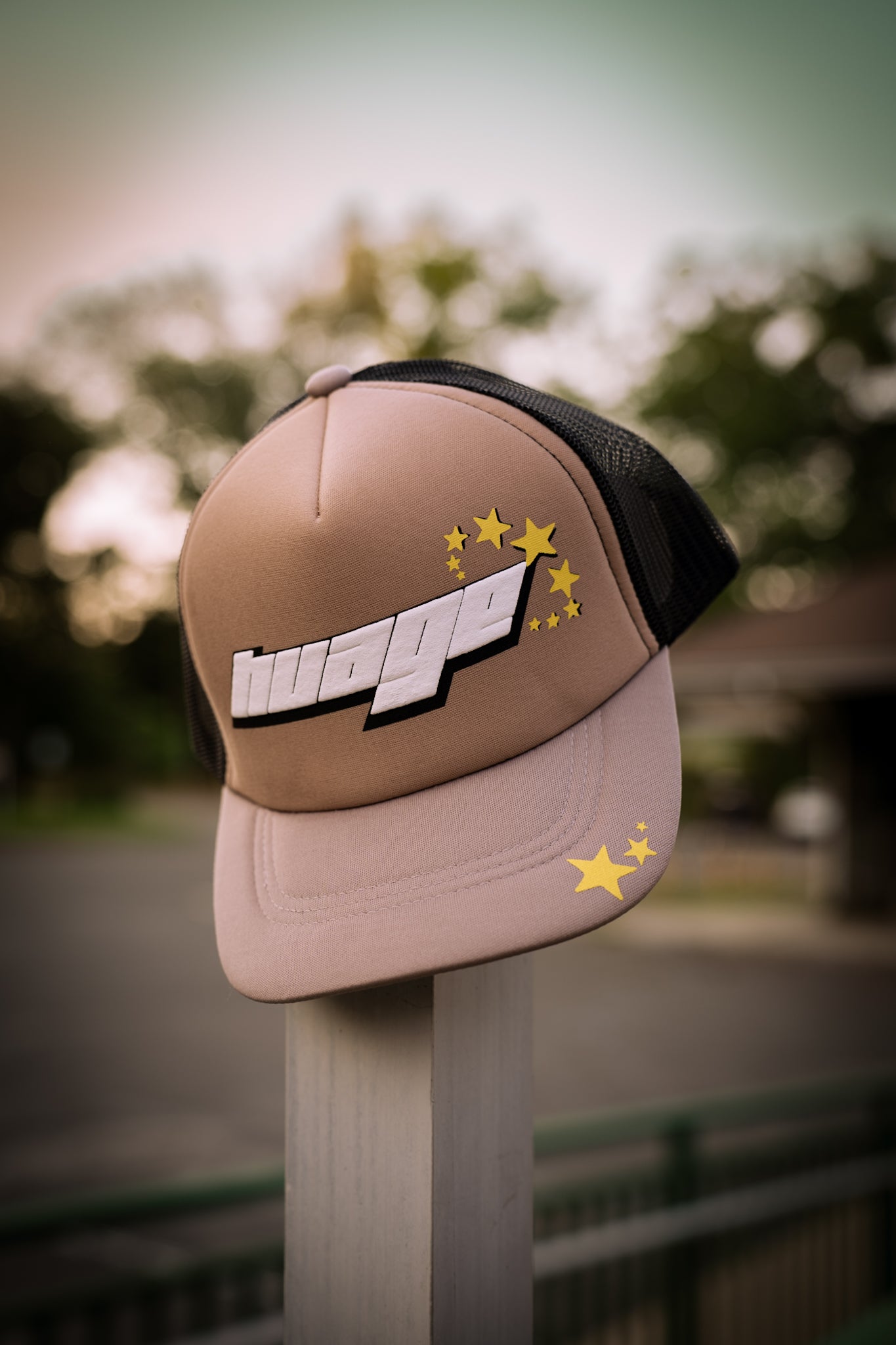 “MOCHA” RETRO TRUCKER